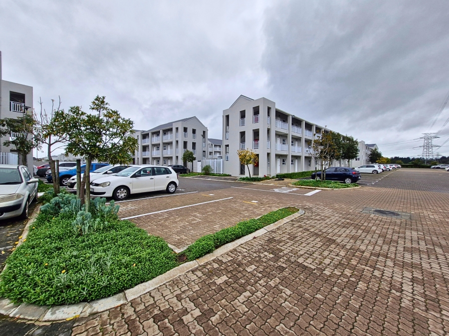 To Let 2 Bedroom Property for Rent in Haasendal Western Cape